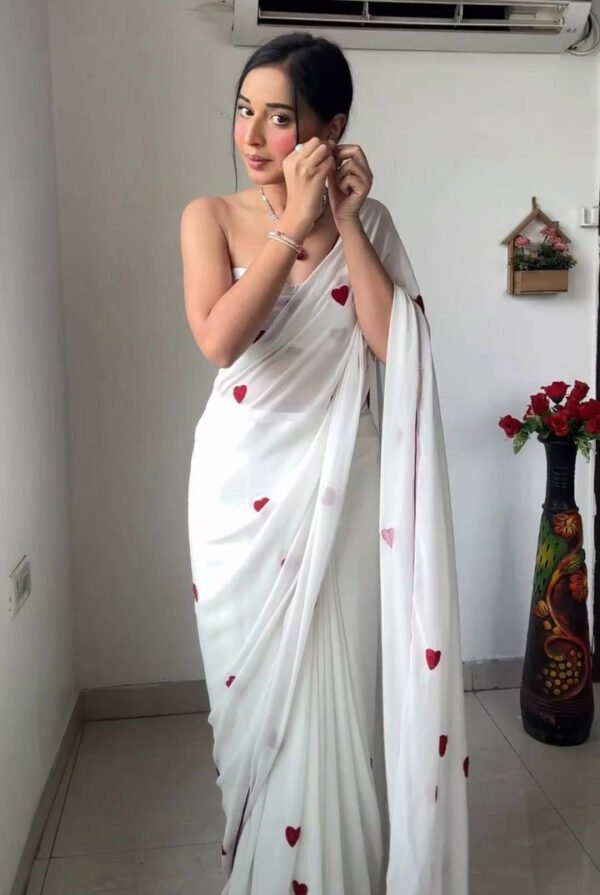 Heart Shape Work White Ready To Wear Saree - Image 2