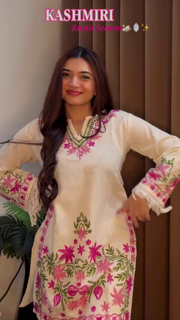 Falak Kashmiri Embroidered Flared Sleeves Thread Work Cotton Straight Kurta