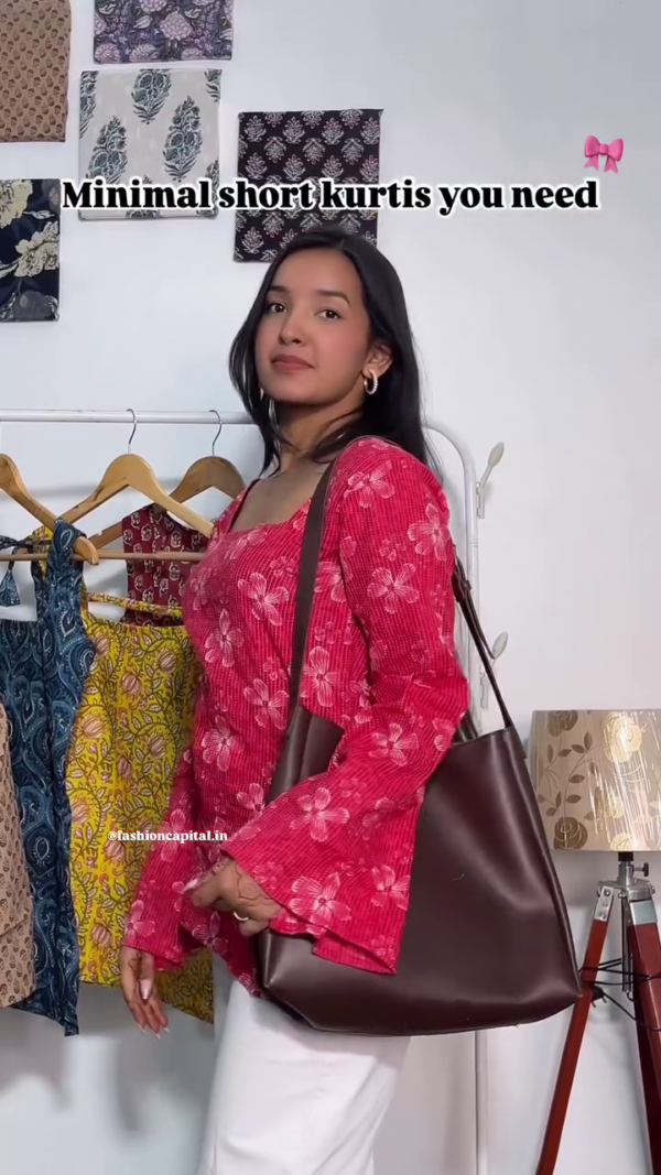 Beautiful trendy v nack top - Image 6
