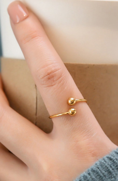 Luxury Gold & Diamond Statement Ring