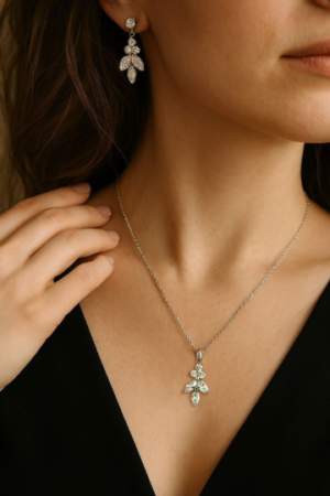 Striking Black-and-White Diamond and Onyx Necklace