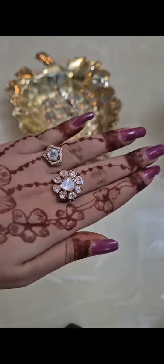 Elegant Green Stone Hand Harness Ring - Image 6