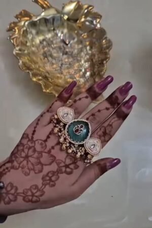 Elegant Green Stone Hand Harness Ring